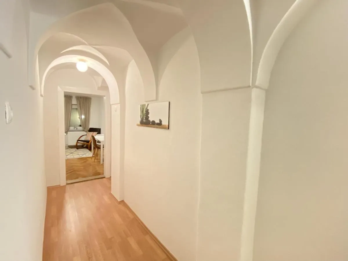 Villa Pod Gradom Ljubljana Guest house